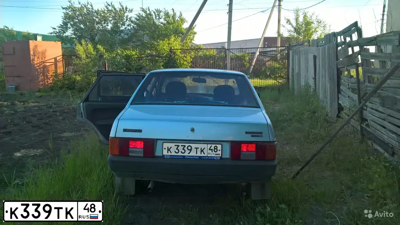 Фото автомобиля LADA 2109 SAMARA, 2001 — госномер К339ТК48. Цвет: СЕРЕБР.ГОЛУБОЙ