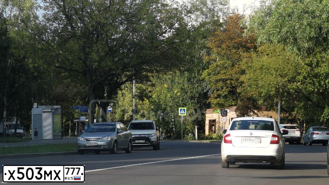 Фото автомобиля SKODA RAPID, 2014 — госномер Х503МХ777. Цвет: БЕЛЫЙ