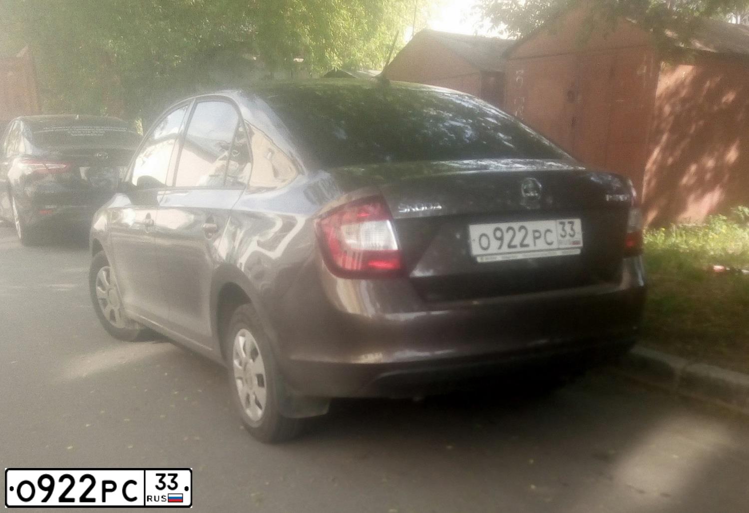 Фото автомобиля SKODA RAPID, 2018 — госномер О922РС33. Цвет: КОРИЧНЕВЫЙ