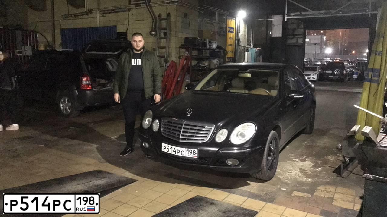 Фото автомобиля MERCEDES E-KLASSE, 2008 — госномер Е860КО977. Цвет: ЧЕРНЫЙ