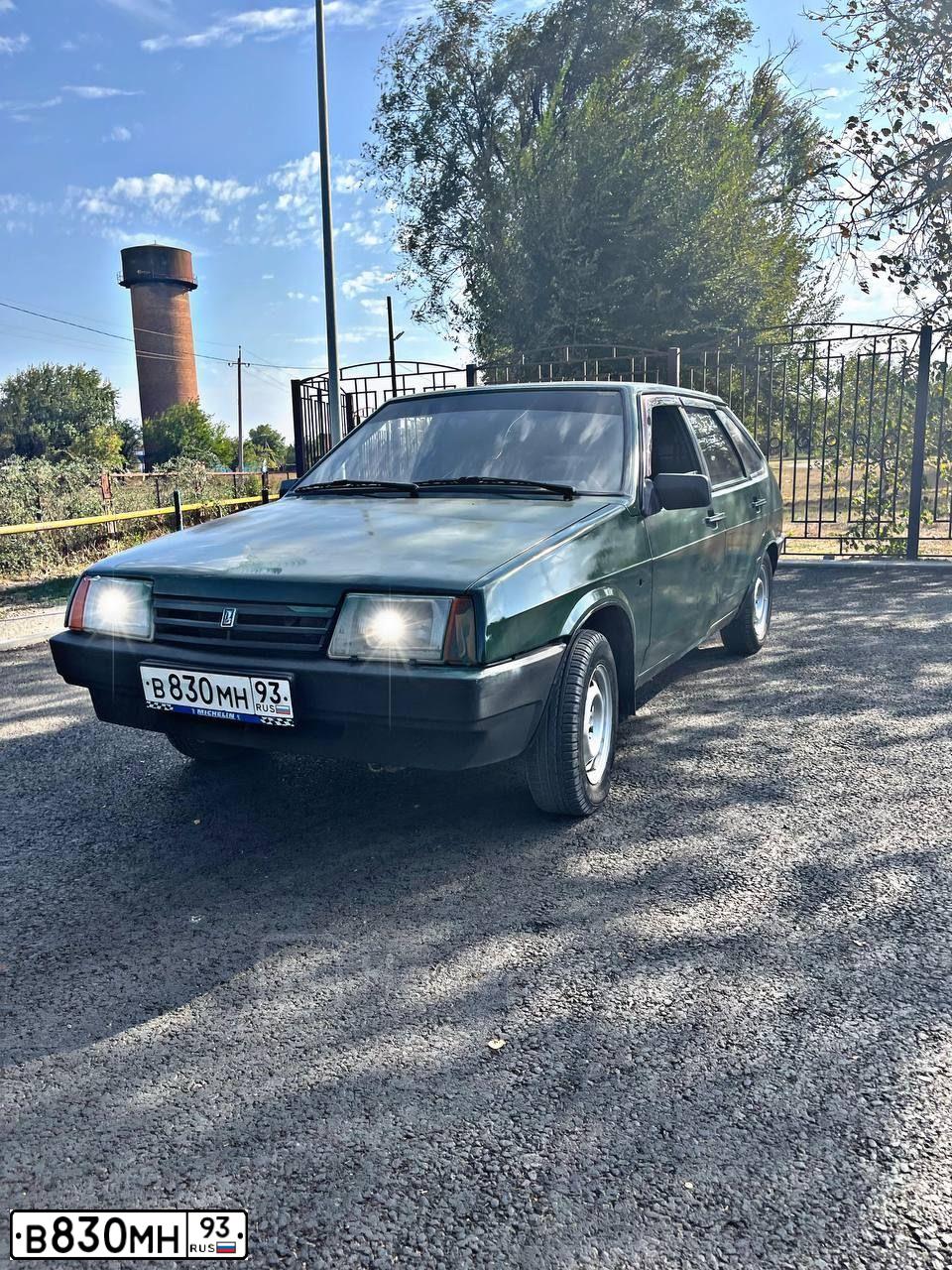 Фото автомобиля LADA 2109 SAMARA, 1998 — госномер В830МН93. Цвет: ЗЕЛЕНЫЙ