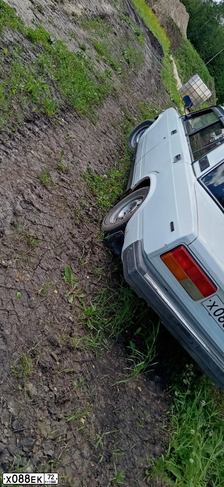 Фото автомобиля LADA 2107, 2005 — госномер Х108ХР72