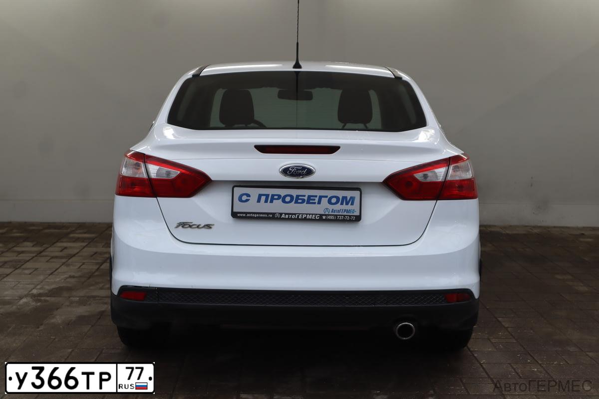 Фото автомобиля FORD FOCUS, 2013 — госномер У366ТР77. Цвет: Белый