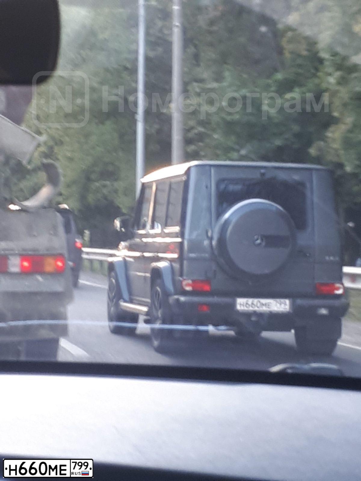 Фото автомобиля MERCEDES G-KLASSE, 2017 — госномер Н660МЕ799. Цвет: СЕРО-ЗЕЛЕНЫЙ
