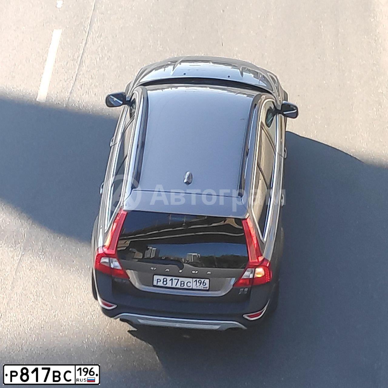 Фото автомобиля VOLVO XC70, 2011 — госномер Х070СК174. Цвет: СВЕТЛО-КОРИЧНЕВЫЙ