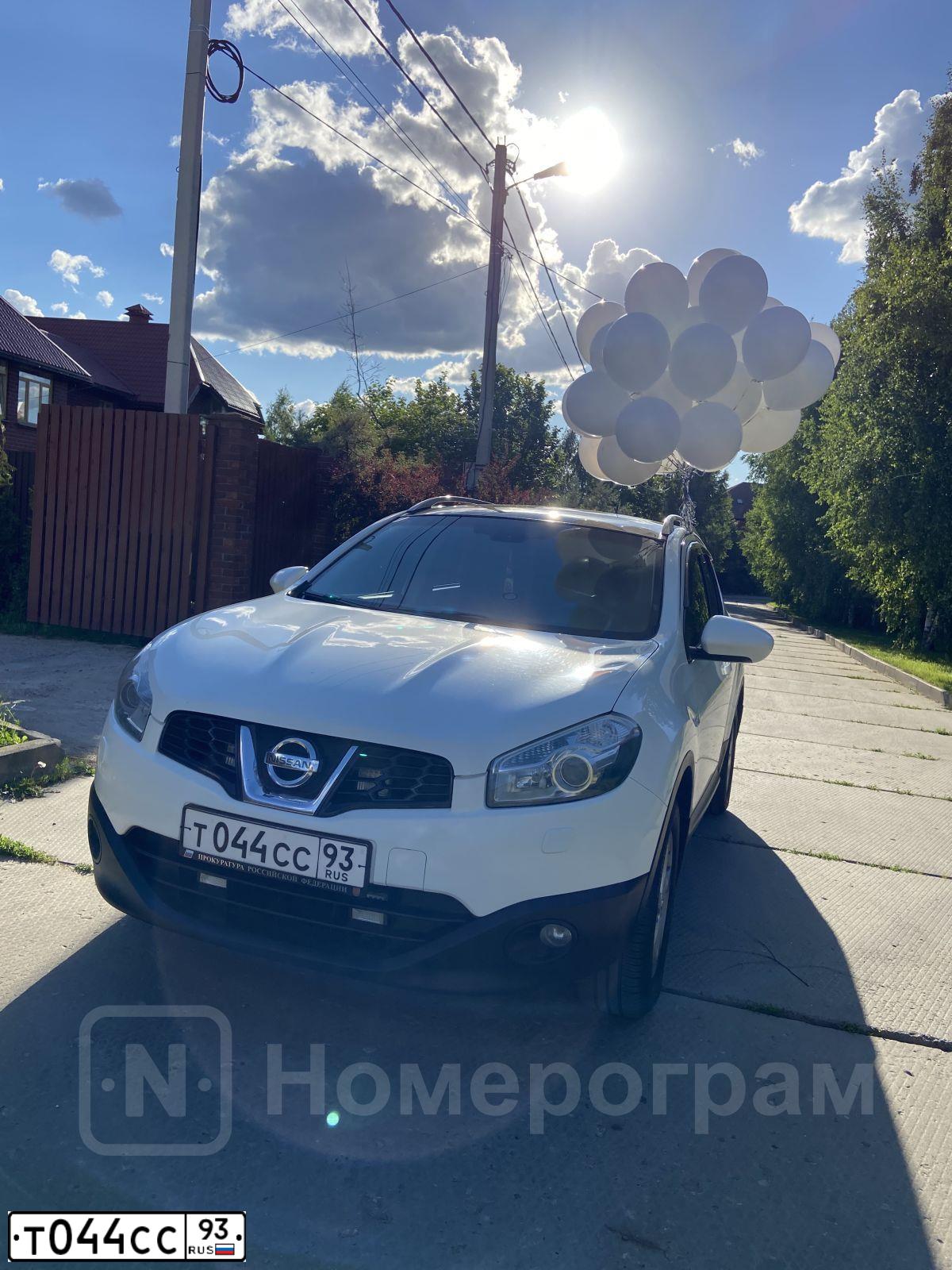 Фото автомобиля NISSAN QASHQAI, 2010 — госномер К062РТ193. Цвет: Белый