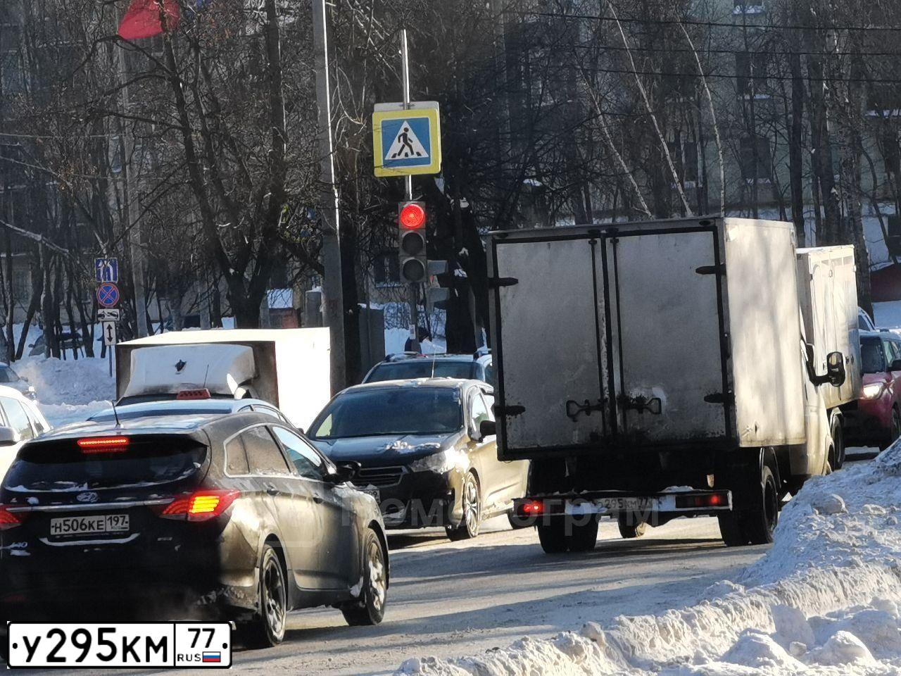 Фото автомобиля CHEVROLET CRUZE, 2013 — госномер С688КТ152. Цвет: Белый