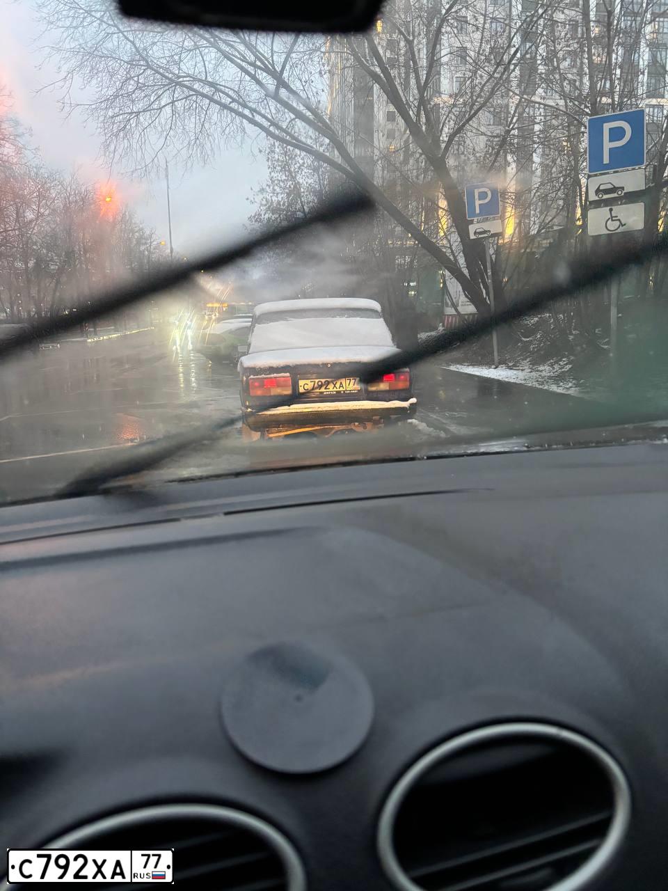 Фото автомобиля LADA 2107, 1998 — госномер С792ХА77. Цвет: СИНИЙ