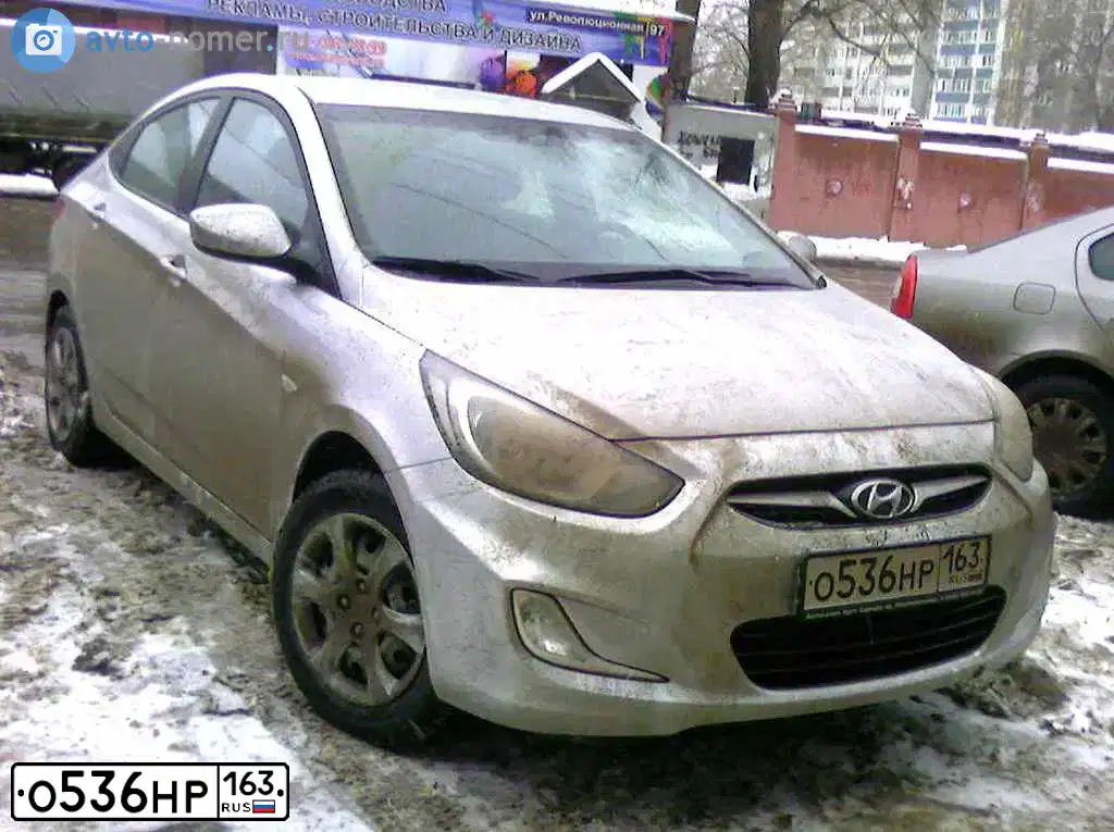 Фото автомобиля HYUNDAI SOLARIS, 2011 — госномер М856КУ123. Цвет: СЕРЕБРИСТЫЙ