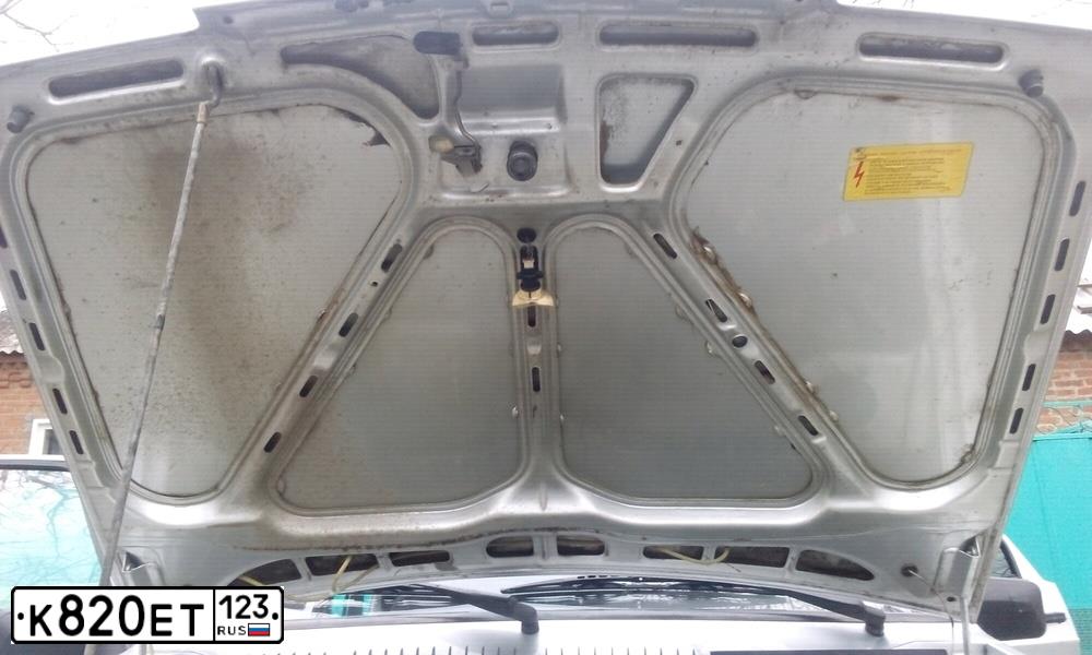 Фото автомобиля LADA 2109 SAMARA, 2002 — госномер К820ЕТ123. Цвет: СЕРЕБРИСТЫЙ