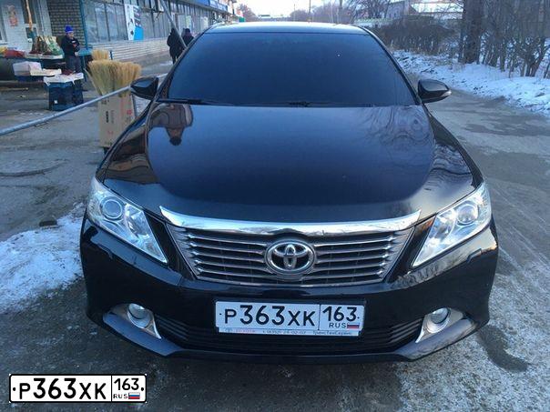 Фото автомобиля TOYOTA CAMRY, 2012 — госномер С587КН774. Цвет: ЧЕРНЫЙ