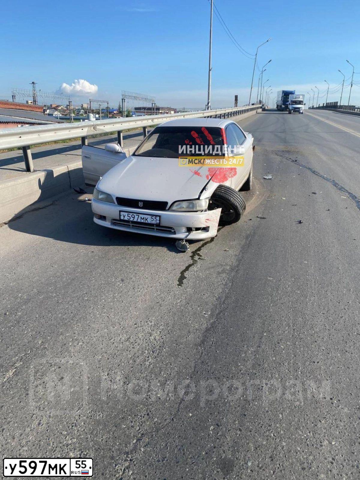 Фото автомобиля RENAULT LOGAN, 2019 — госномер А592АО155