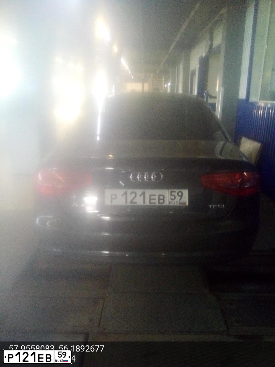 Фото автомобиля AUDI A4, 2014 — госномер Р121ЕВ59. Цвет: ЧЕРНО-СЕРЫЙ