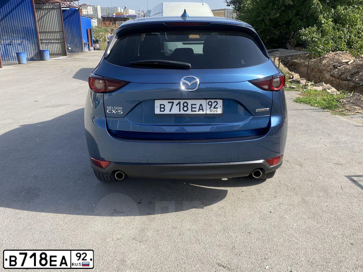 Фото автомобиля MAZDA CX-5, 2020 — госномер В718ЕА92. Цвет: синий