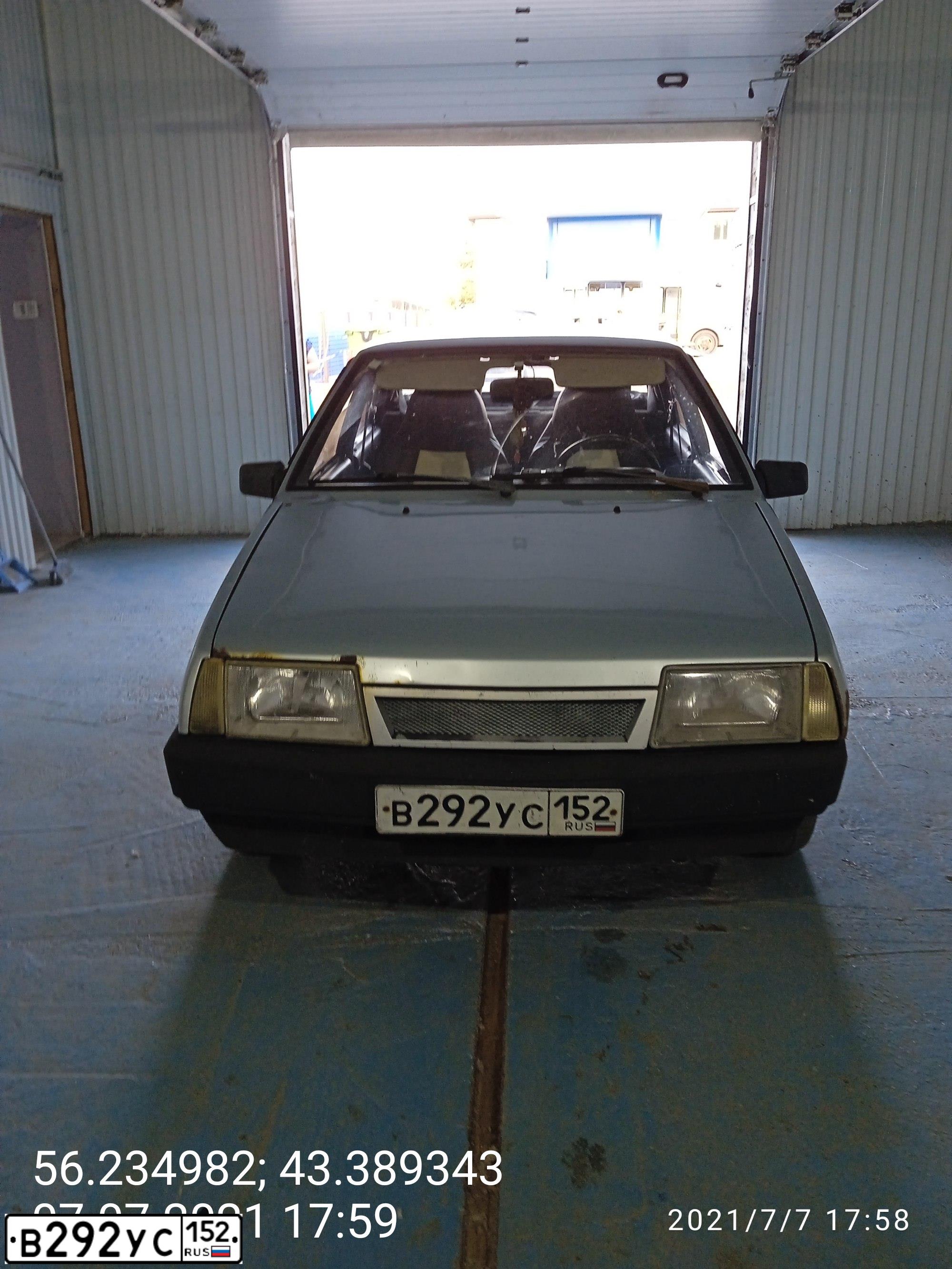 Фото автомобиля LADA 2109 SAMARA, 1997 — госномер В292УС152. Цвет: Серебристо-Светло-Голубой
