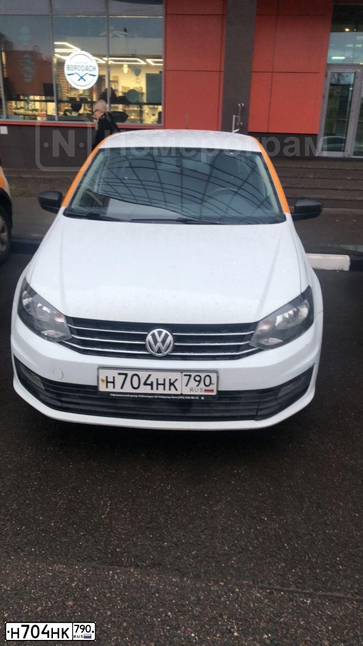 Фото автомобиля VOLKSWAGEN POLO, 2019 — госномер Н262СХ198. Цвет: Белый