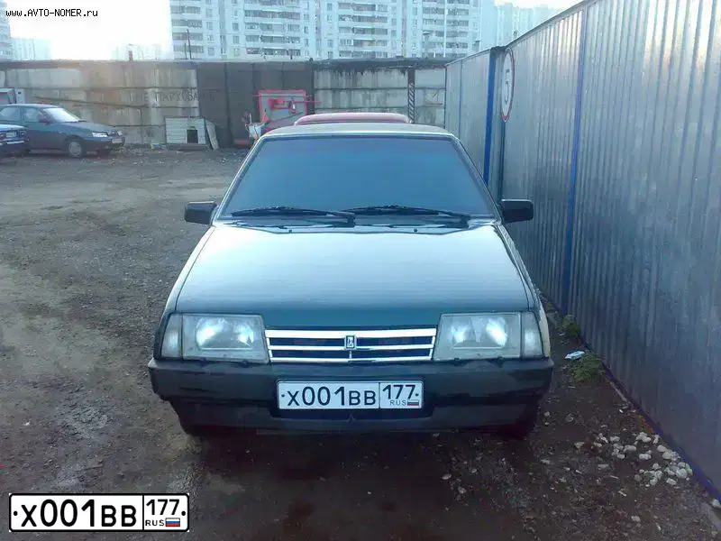 Фото автомобиля MERCEDES C-KLASSE, 2007 — госномер Х001ВВ177. Цвет: ЧЕРНЫЙ