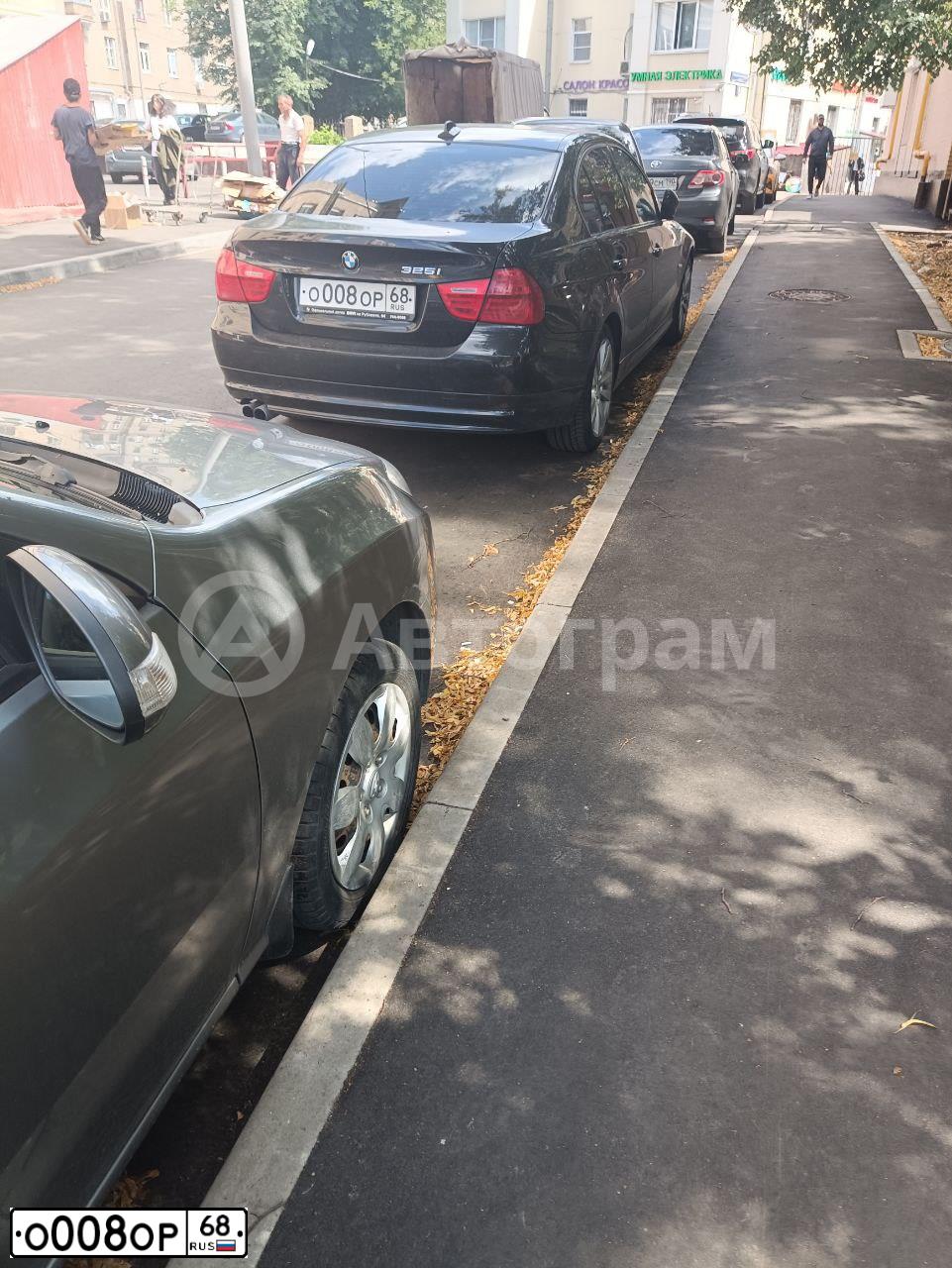 Фото автомобиля BMW SERIE 3, 2008 — госномер Н849АУ550. Цвет: ЧЕРНЫЙ