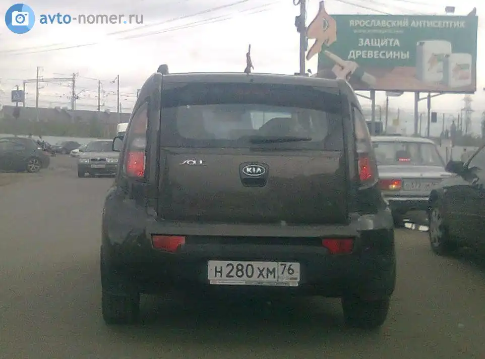 Фото автомобиля KIA SOUL, 2011 — госномер Н280ХМ76. Цвет: КОРИЧНЕВЫЙ