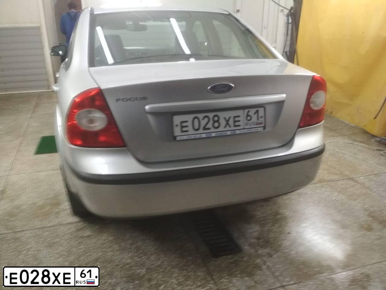 Фото автомобиля FORD FOCUS, 2006 — госномер О969ВТ797. Цвет: Серебристый