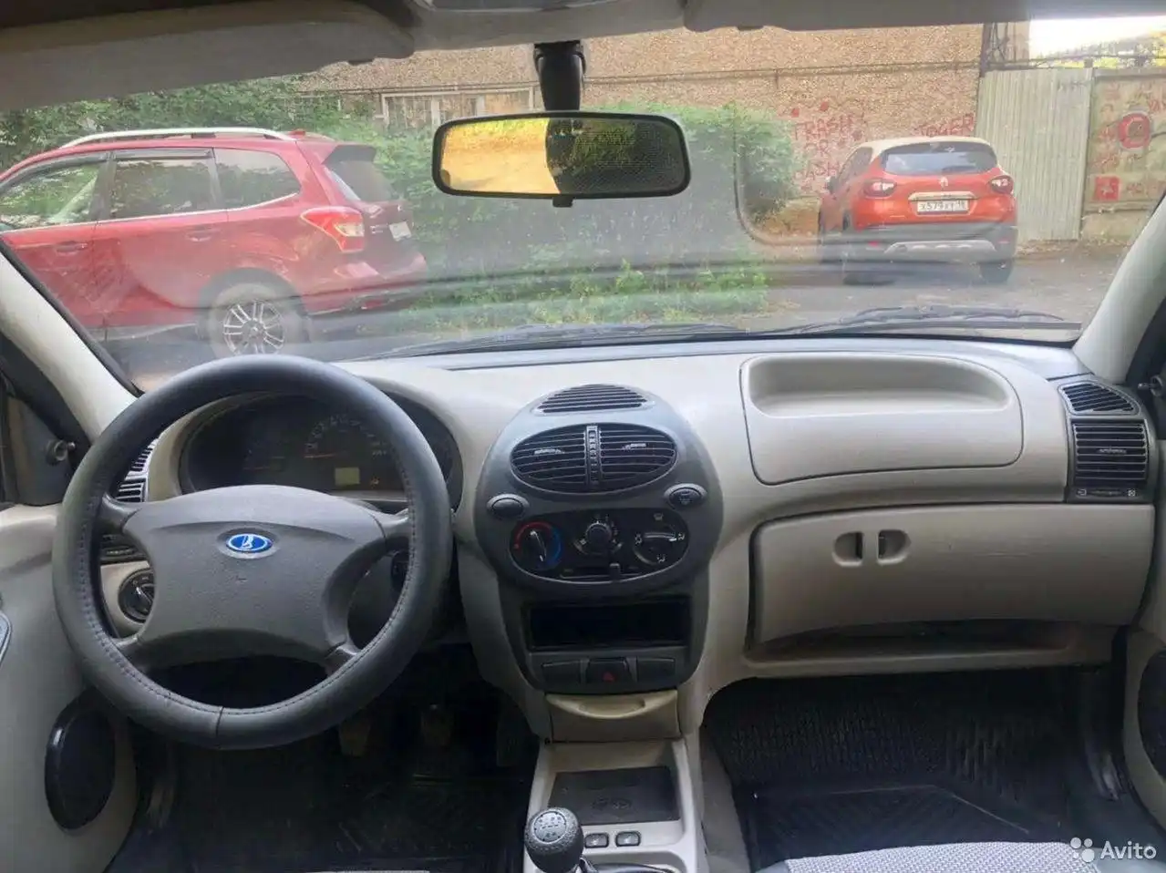 Фото автомобиля SKODA RAPID, 2021 — госномер Х579КТ18. Цвет: синий