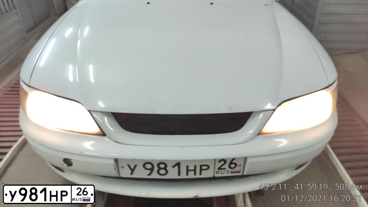 Фото автомобиля OPEL VECTRA, 1997 — госномер В093ВУ180