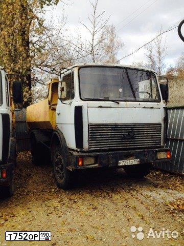 Фото автомобиля MAZ 5551 /4X2/, 2001 — госномер Т752ОР190. Цвет: БЕЛЫЙ