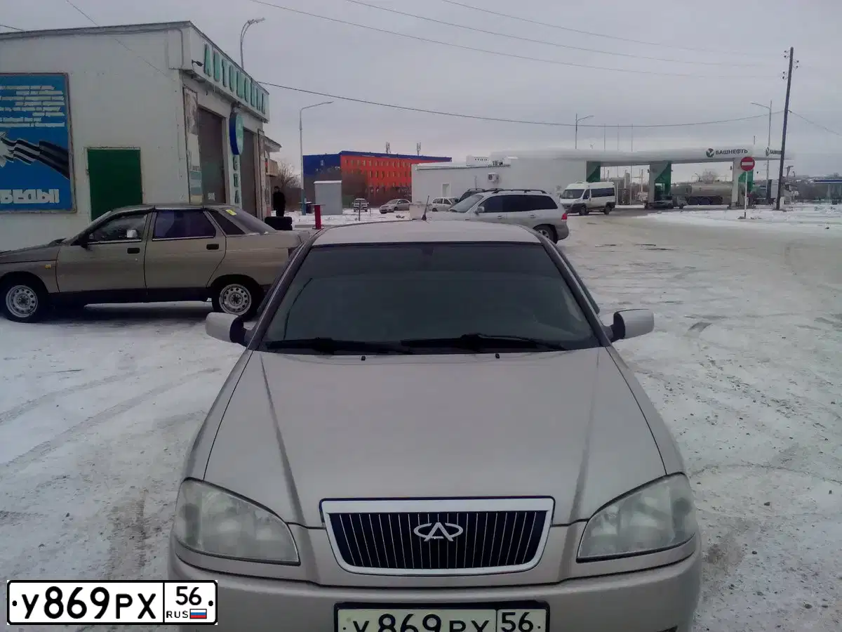 Фото автомобиля LADA 2190 GRANTA, 2014 — госномер У769РХ56. Цвет: ЧЕРНЫЙ