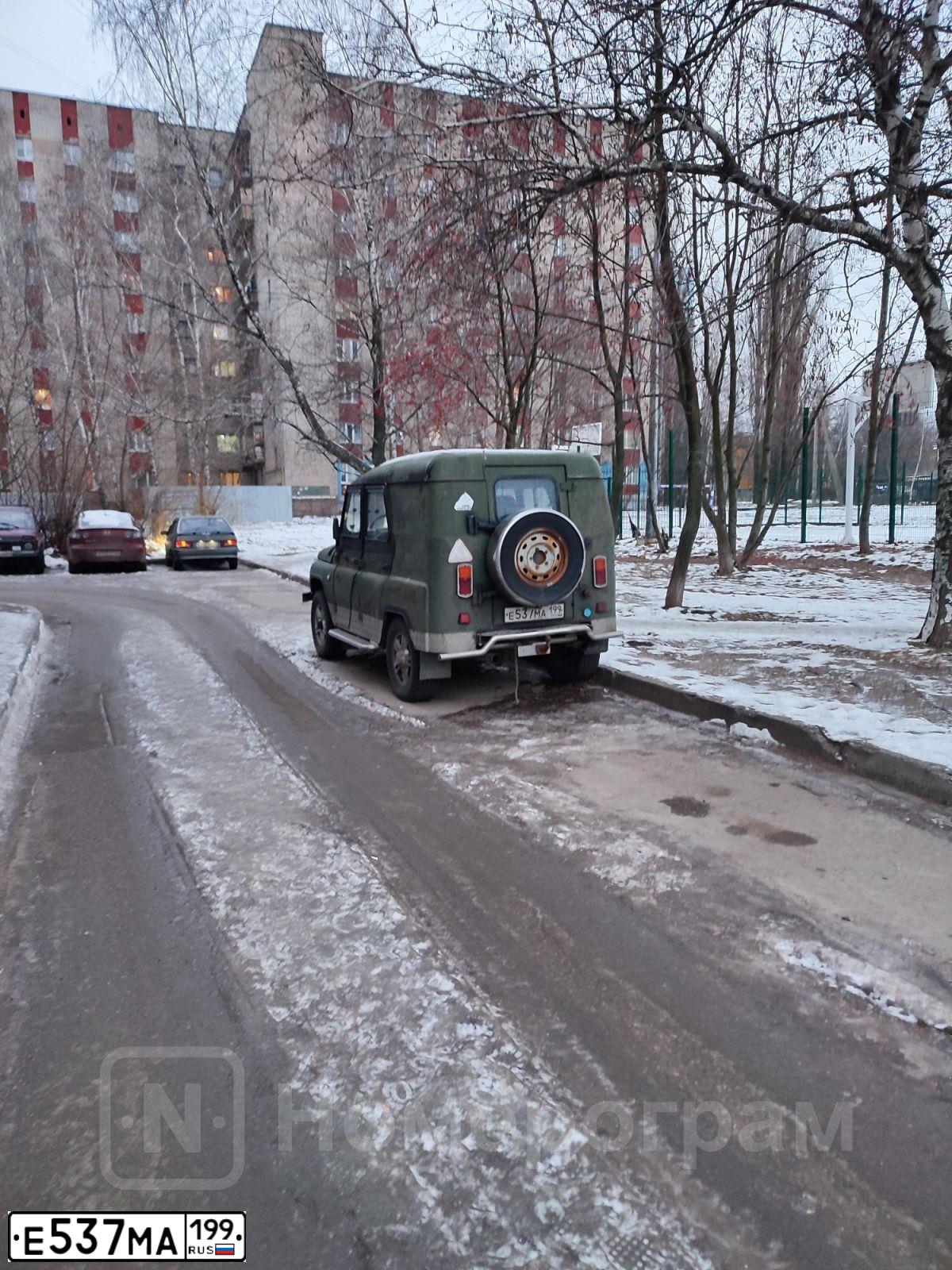 Фото автомобиля UAZ 11111, 2001 — госномер Е537МА199