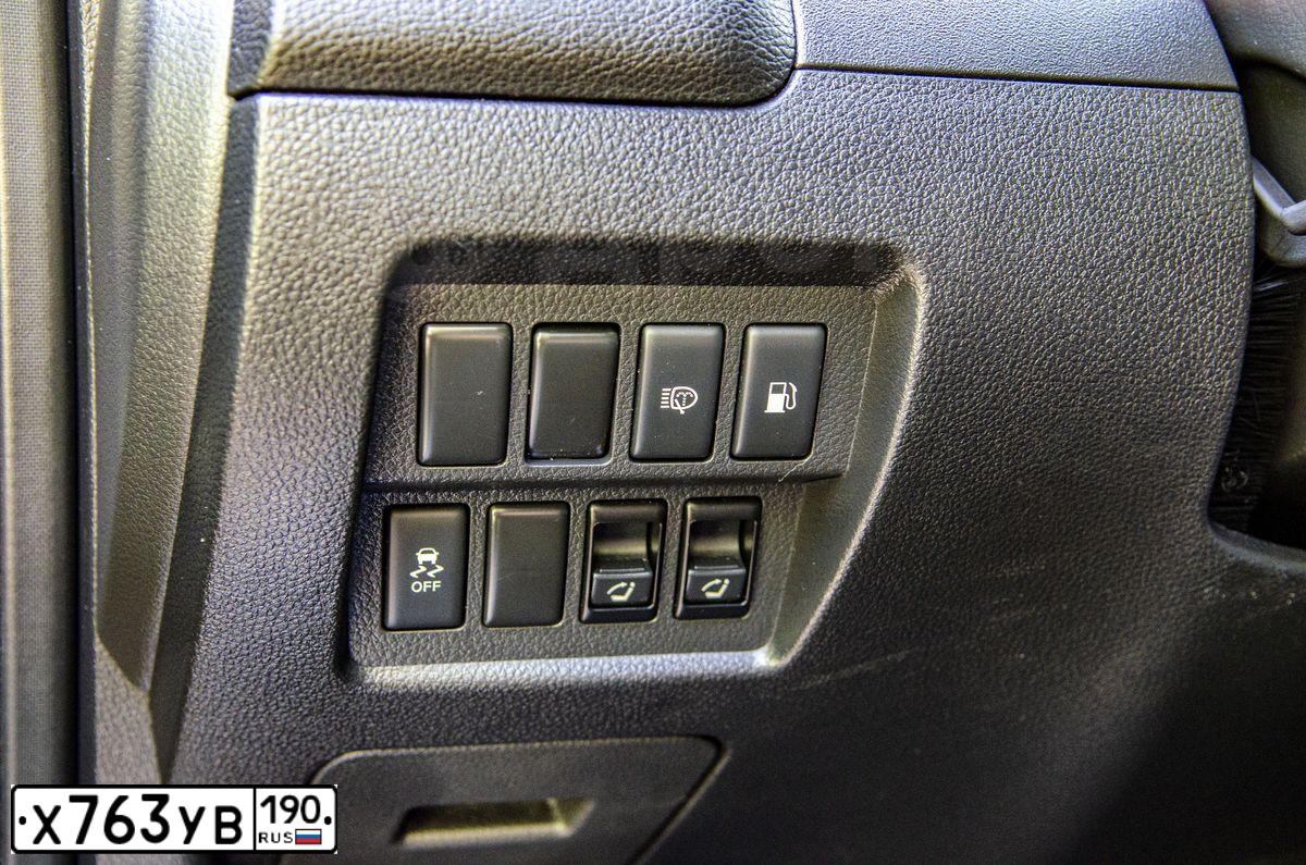 Фото автомобиля NISSAN MURANO, 2012 — госномер К692НР142. Цвет: БЕЖЕВЫЙ
