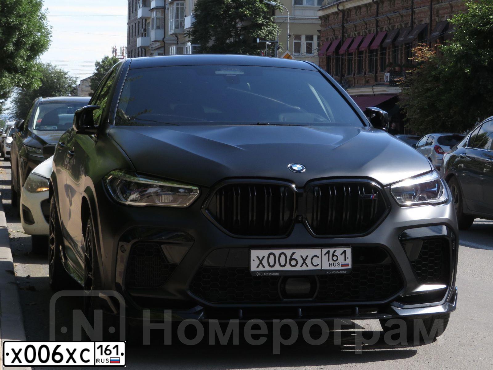 Фото автомобиля LADA VESTA, 2018 — госномер Х006ХС161. Цвет: Серебристый
