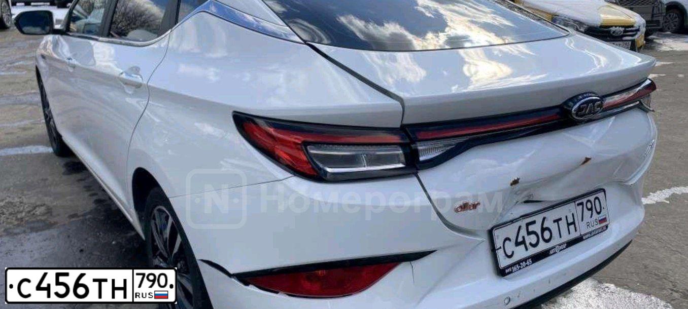 Фото автомобиля JAC J7, 2023 — госномер Х932НЕ198