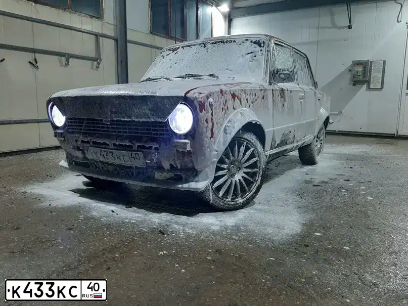 Фото автомобиля LADA 2101, 1988 — госномер К433КС40. Цвет: РУБИН