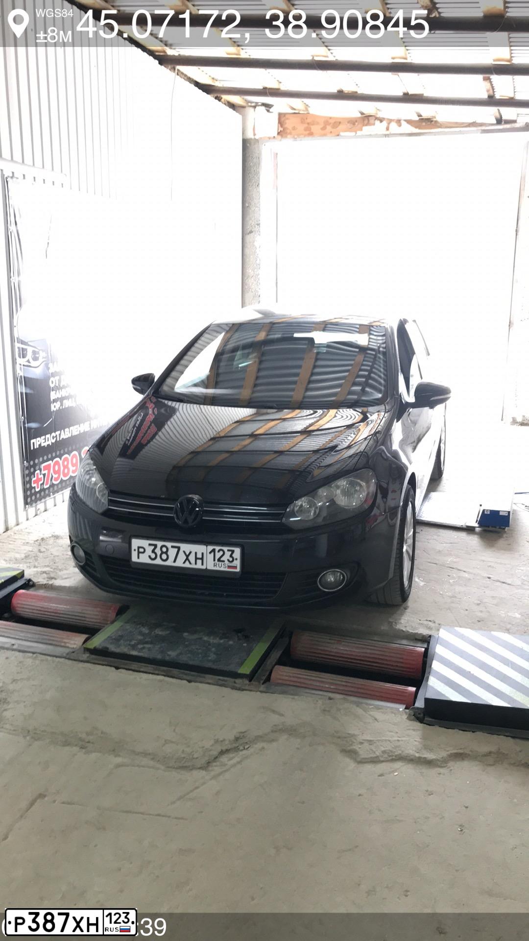Фото автомобиля VOLKSWAGEN GOLF, 2012 — госномер Н222НО193. Цвет: ЧЕРНЫЙ