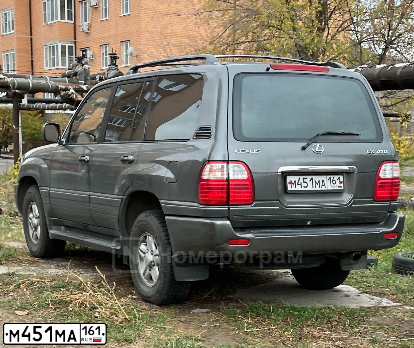 Фото автомобиля TOYOTA LANDCRUISER, 1998 — госномер М451МА161. Цвет: СЕРЫЙ