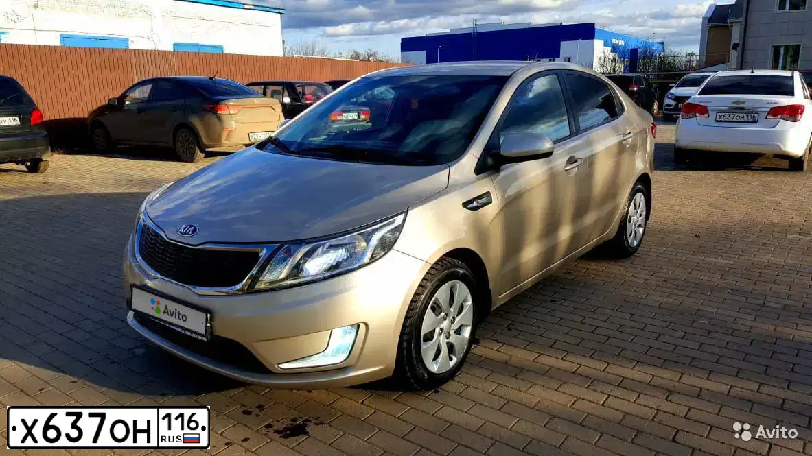 Фото автомобиля CHEVROLET CRUZE, 2011 — госномер М043СХ702. Цвет: Белый