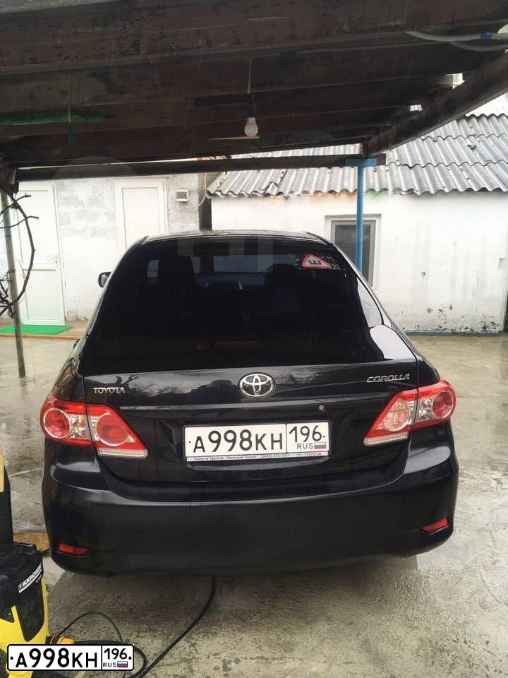 Фото автомобиля TOYOTA COROLLA, 2012 — госномер А998КН196. Цвет: ЧЕРНЫЙ