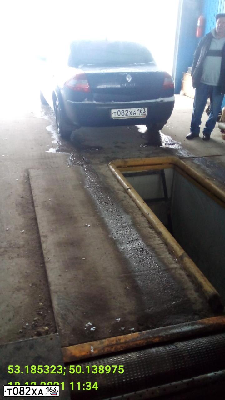 Фото автомобиля RENAULT MEGANE, 2008 — госномер Т082ХА163. Цвет: ТЕМНО-СИНИЙ