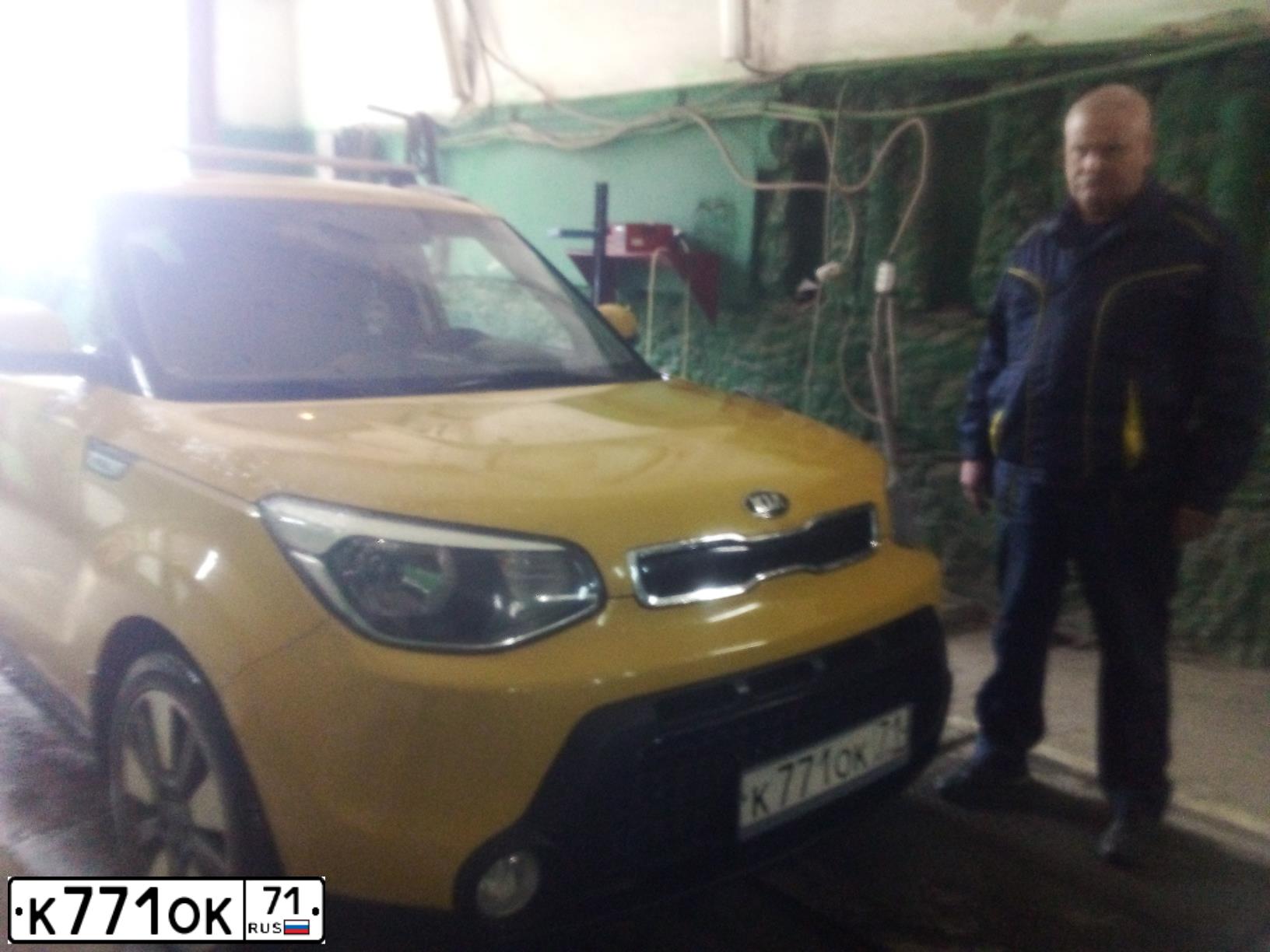 Фото автомобиля LADA 2190 GRANTA, 2013 — госномер Т146ОУ71. Цвет: Белый