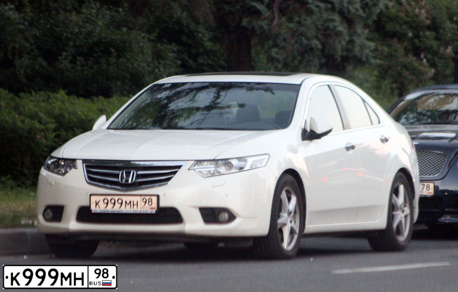 Фото автомобиля HONDA ACCORD, 2012 — госномер В888ТУ198. Цвет: ТЕМНО-СЕРЫЙ
