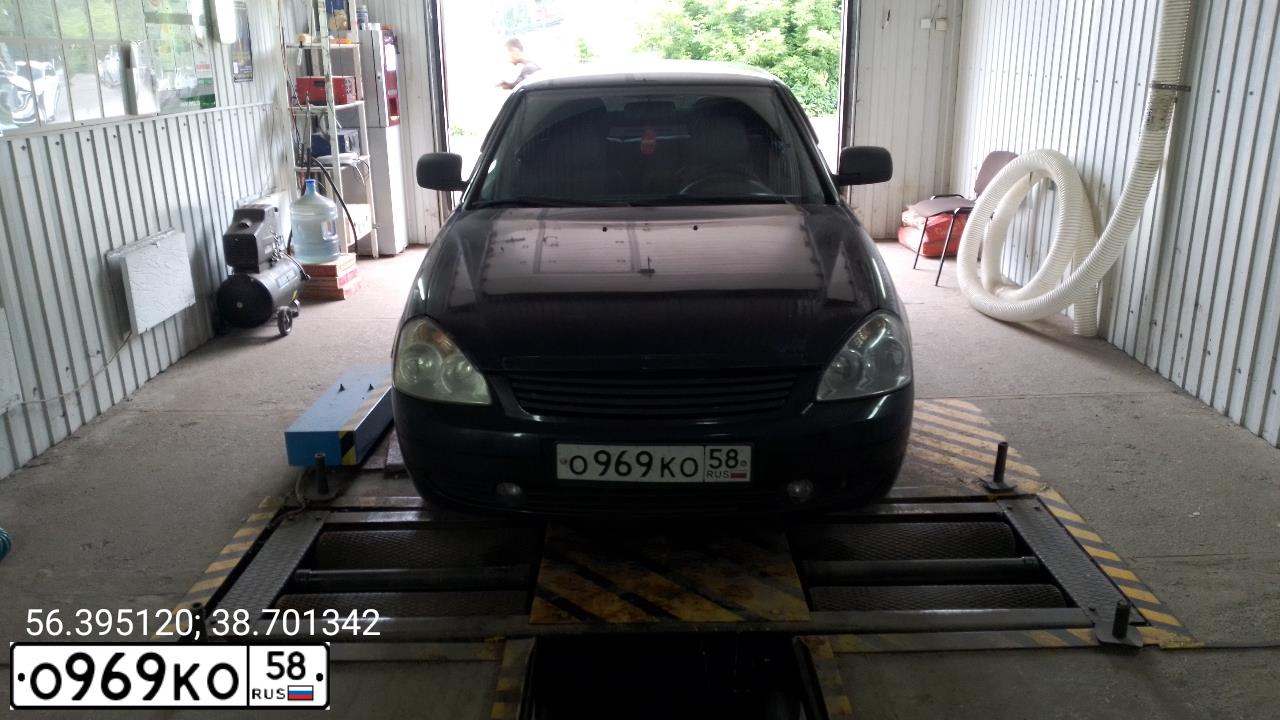 Фото автомобиля LADA 2172 PRIORA, 2008 — госномер М492СВ193. Цвет: Темно-зеленый