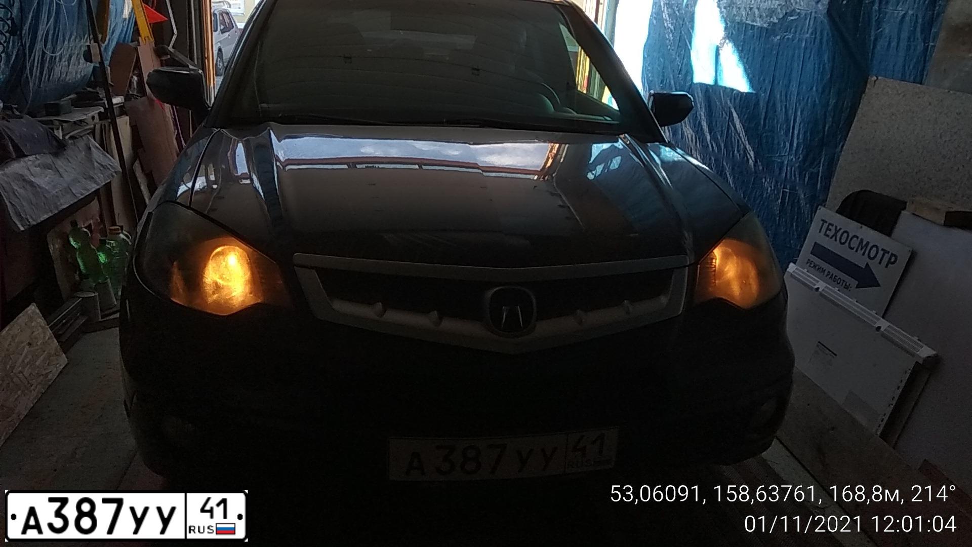 Фото автомобиля ACURA RDX, 2009 — госномер А387УУ41. Цвет: СИНИЙ