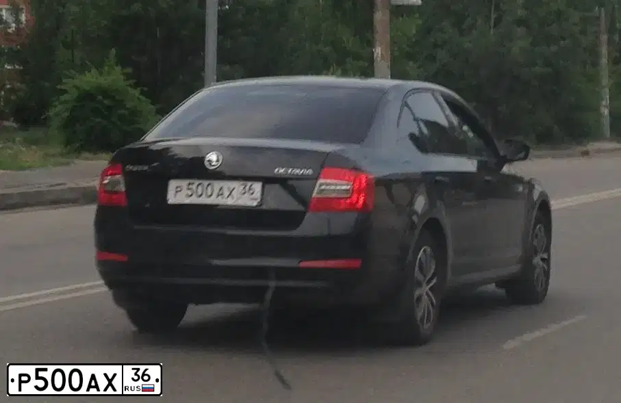 Фото автомобиля GAZ 3110 WOLGA, 2000 — госномер Р500АХ36. Цвет: БЕЛЫЙ