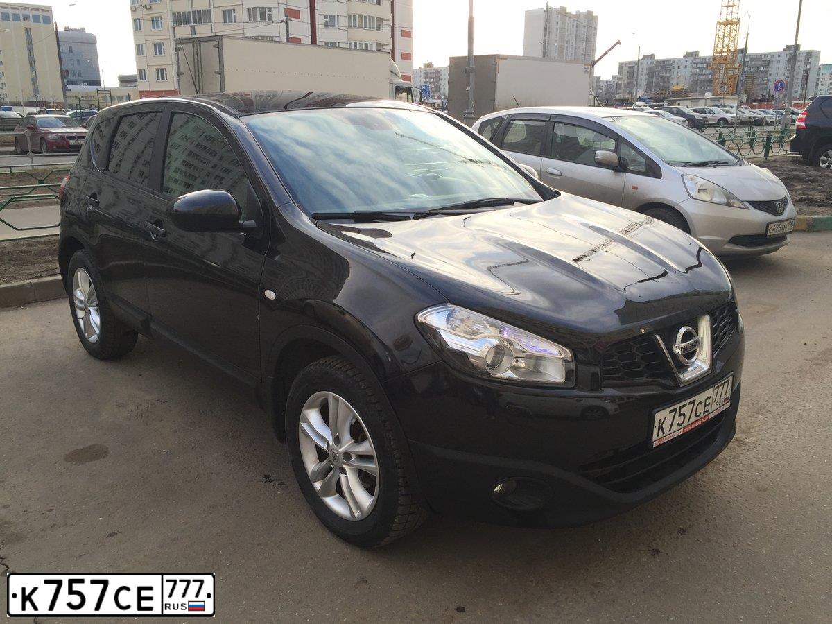 Фото автомобиля NISSAN QASHQAI, 2011 — госномер К757СЕ777. Цвет: ЧЕРНЫЙ