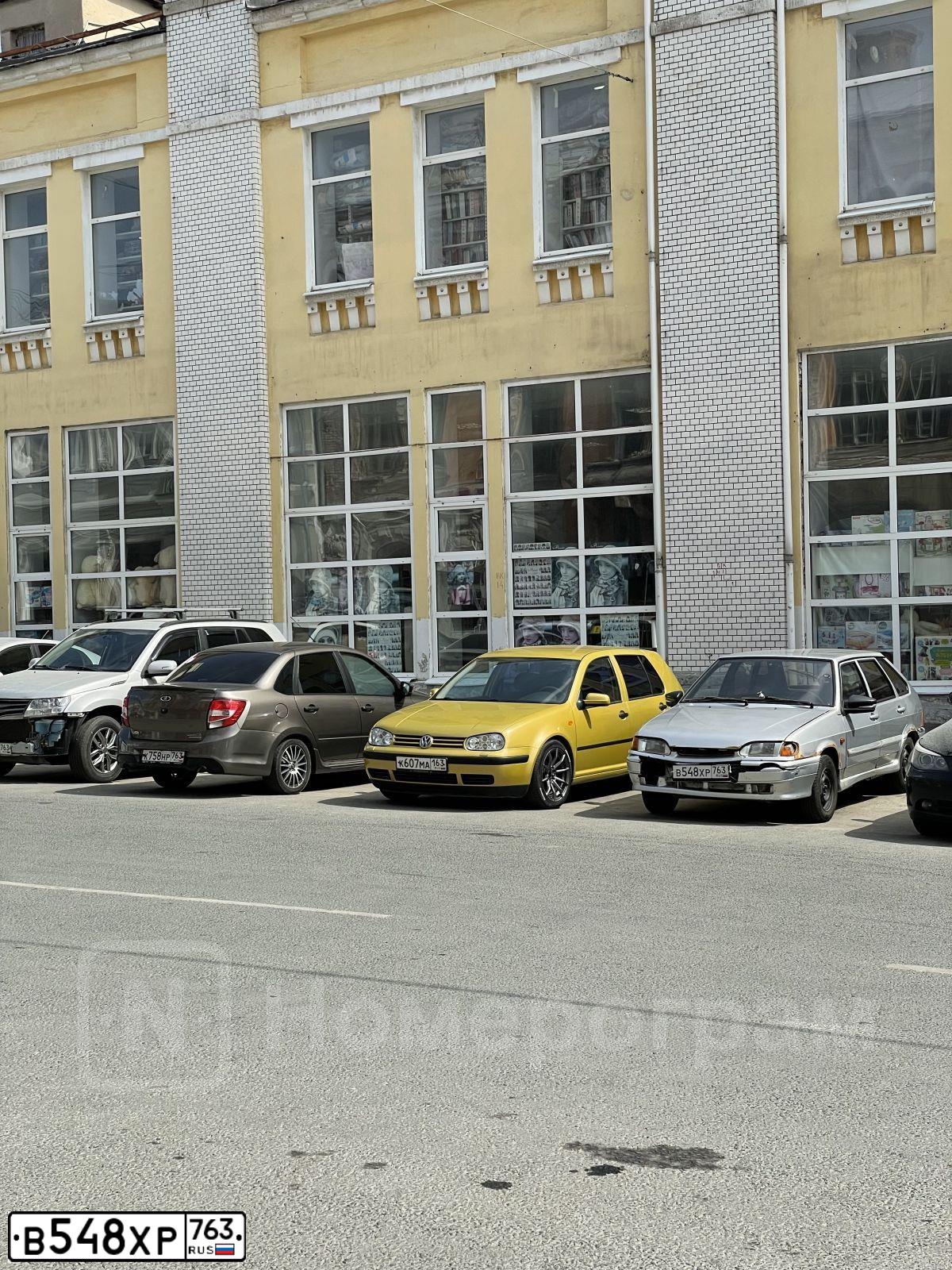 Фото автомобиля LADA 2114 SAMARA, 2008 — госномер В548ХР763. Цвет: Светло-Серебристый металлик