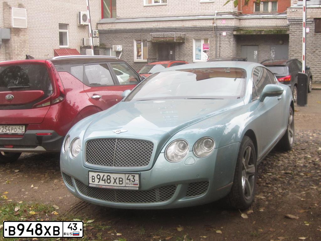 Фото автомобиля BENTLEY CONTINENTAL, 2009 — госномер В107СС43. Цвет: БИРЮЗОВЫЙ