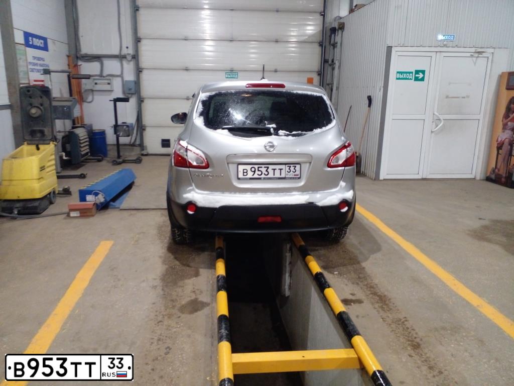 Фото автомобиля NISSAN QASHQAI, 2011 — госномер М399ЕТ21. Цвет: СЕРЕБРИСТЫЙ