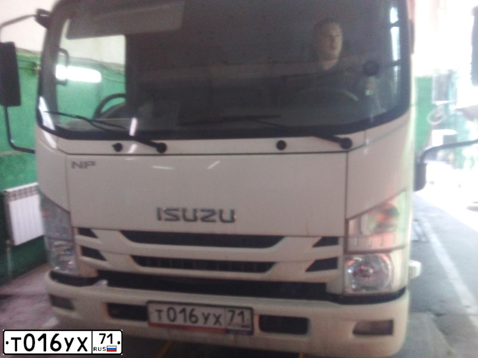 Фото автомобиля ISUZU NPR, 2020 — госномер Т016УХ71. Цвет:  белый RAL 9010