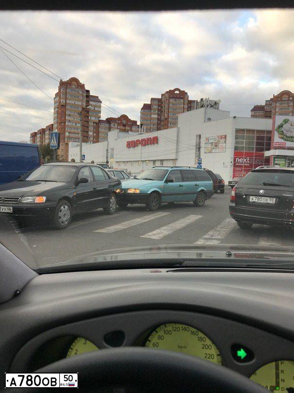 Фото автомобиля OPEL ASTRA, 2013 — госномер М307ЕХ35. Цвет: ЧЕРНЫЙ