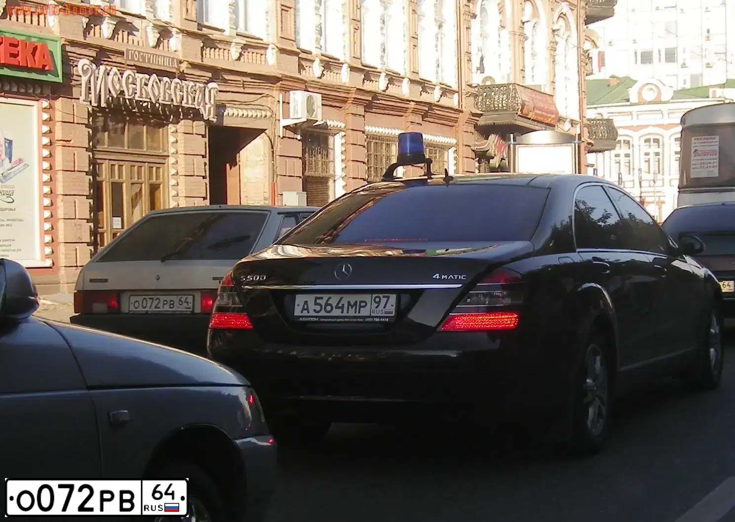 Фото автомобиля LADA 2109 SAMARA, 2003 — госномер М566УЕ64. Цвет: СЕРЕБРИСТО-ЖЕЛТО-ЗЕЛЕНЫЙ